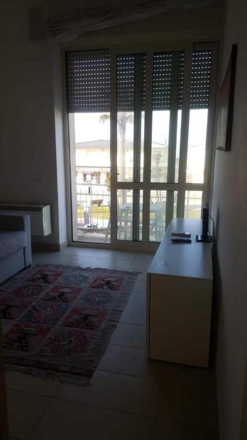 Monolocale Lungomare Viareggio Apartment Exterior photo